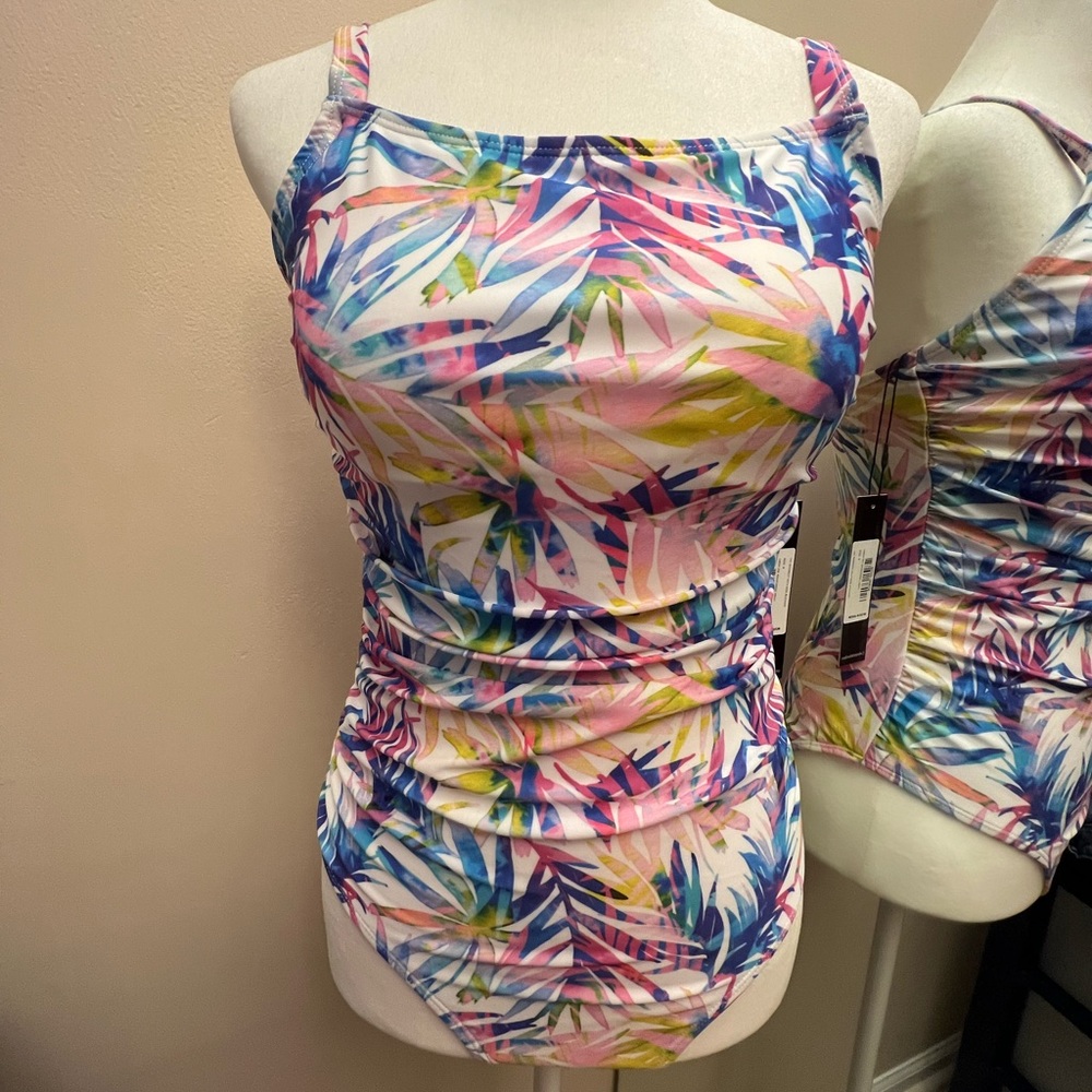 NWT Catherine Malandrino 1 piece swimsuit w/side ruching- Rainforest print-Small